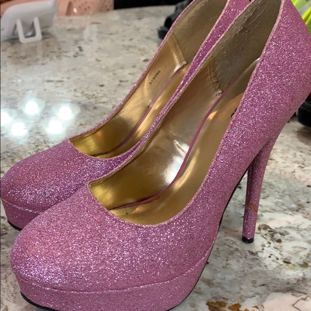 Shoes - Picture 3 of 3